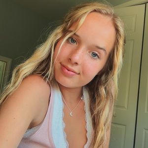 Meet your Posher, Brielle